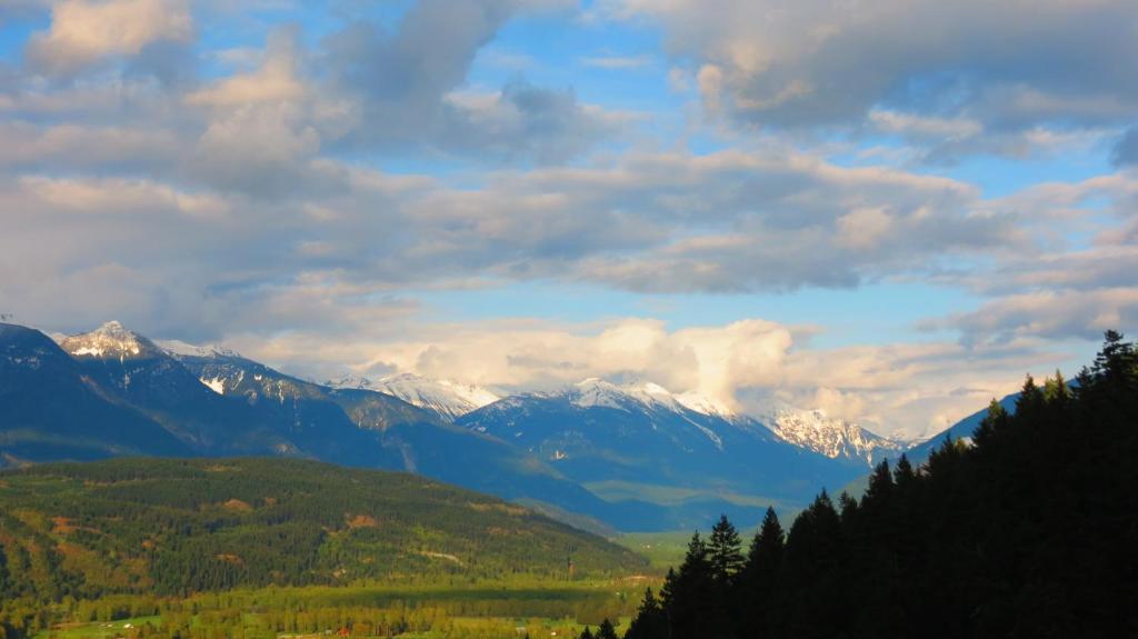 Greenwood Country Inn Pemberton Bagian luar foto