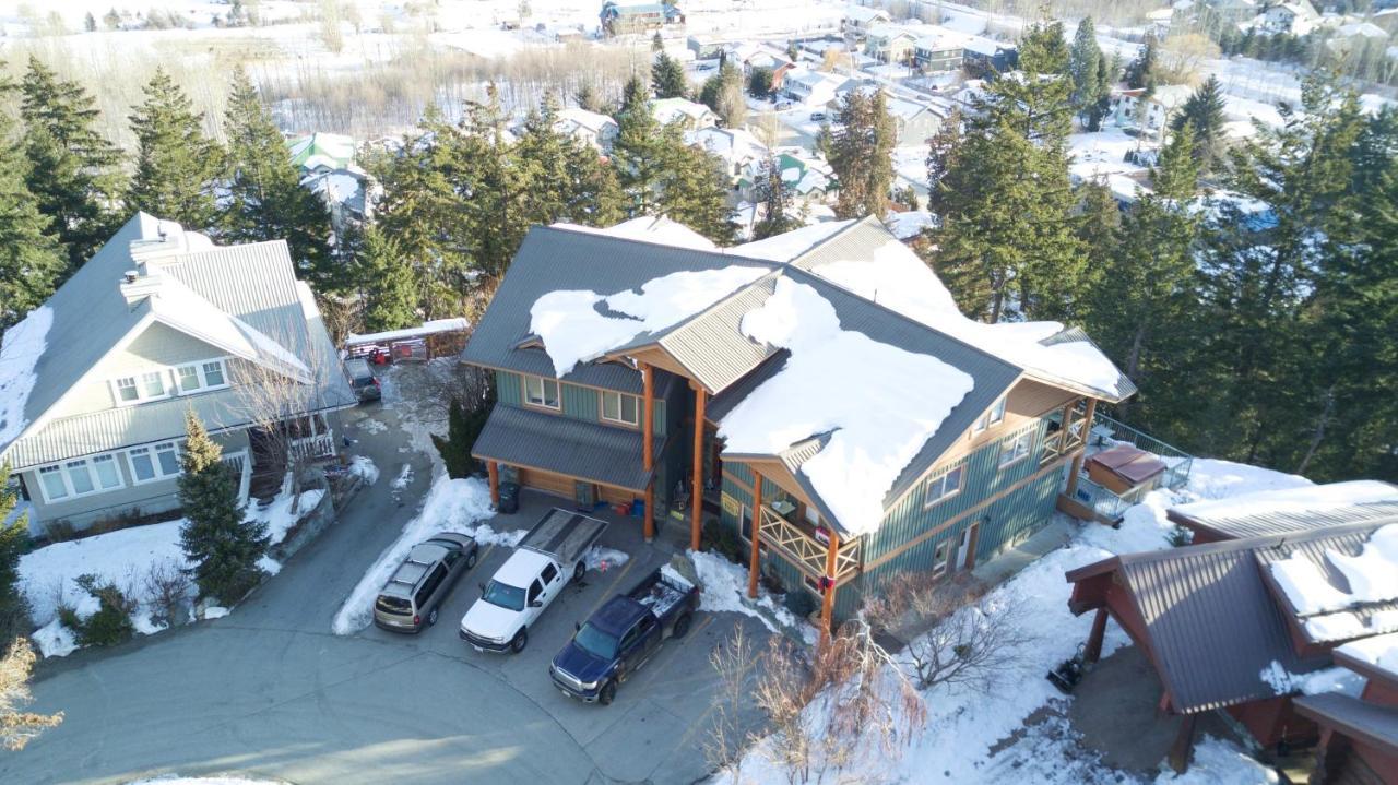Greenwood Country Inn Pemberton Bagian luar foto